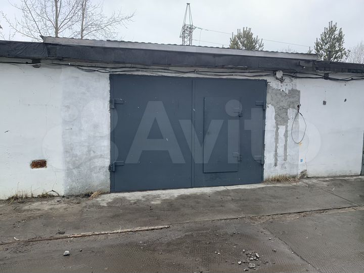 Гараж, > 30 м²