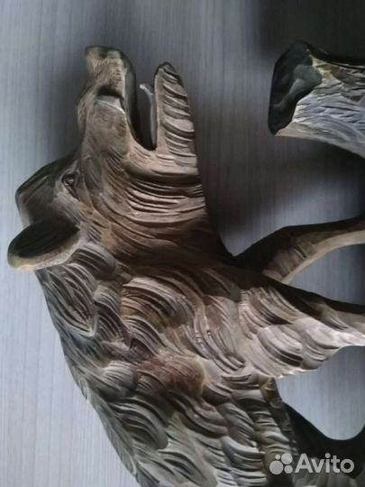 Статуэтка из дерева