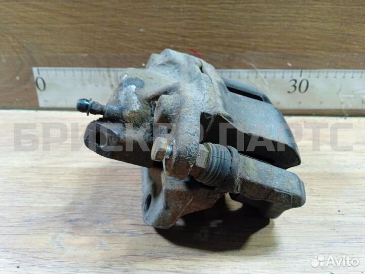 Суппорт передний Рено Логан 1