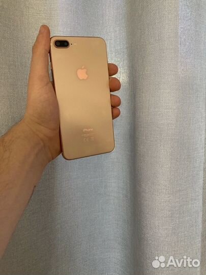 iPhone 8 Plus, 64 ГБ