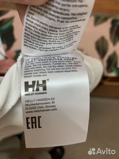 Helly hansen толстовка