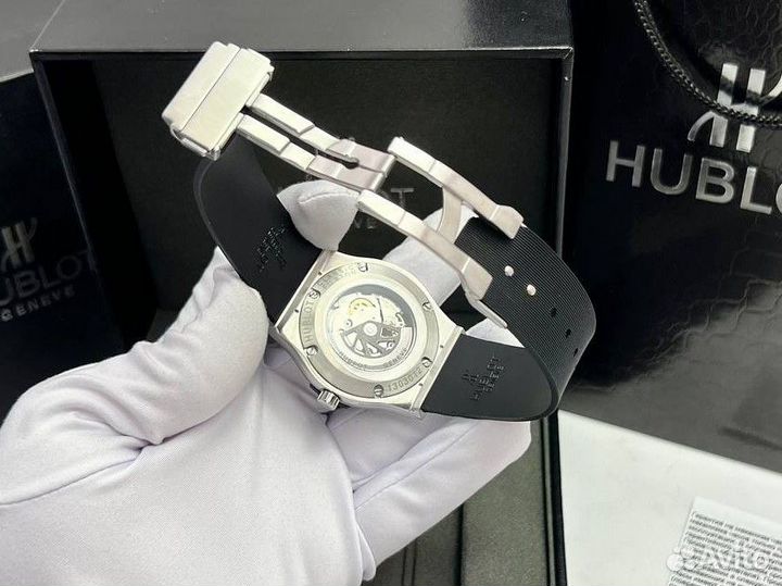 Механические часы Hublot с фирменной коробкой