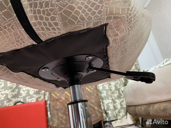 Кушетка и стул для наращивания ресниц