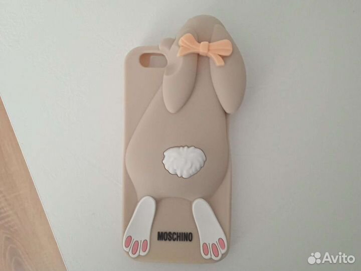 Чехлы на телефон