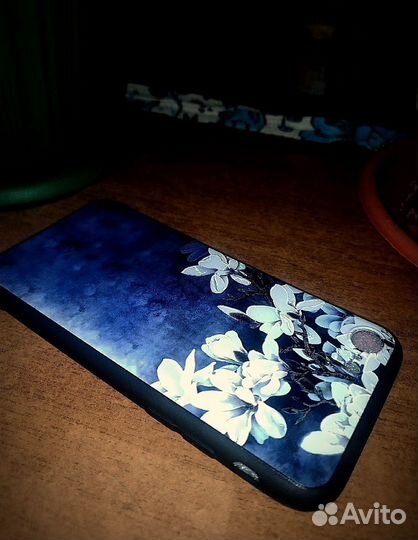 Чехлы на iPhone 7,8