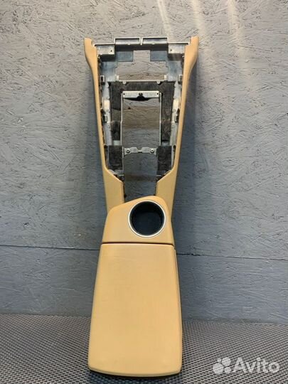 Консоль между сидений передний Porshe Panamera 970