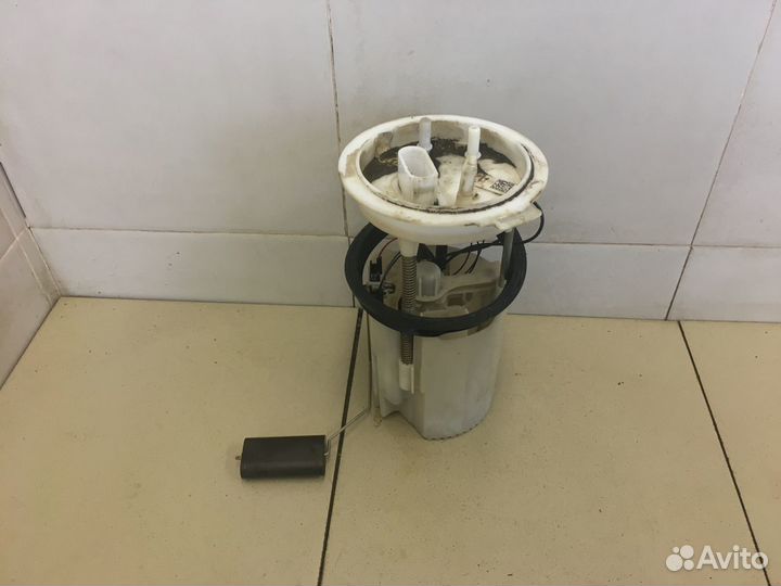 Насос топливный электрический Golf VI 2009-2012