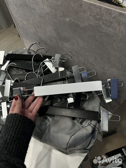 Вешалки деревянные