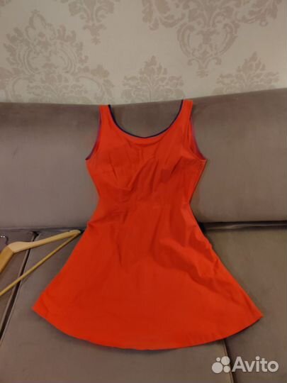 Платье Zara, р-р L на бирке, но идет на р-р M