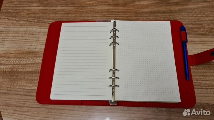 Ежедневник на кольцах со сменными блоками А5