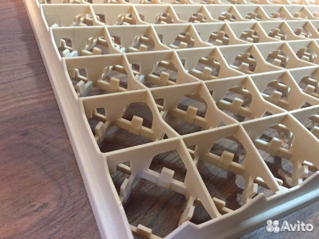 Лоток инкубатора на 150 яиц складская программа