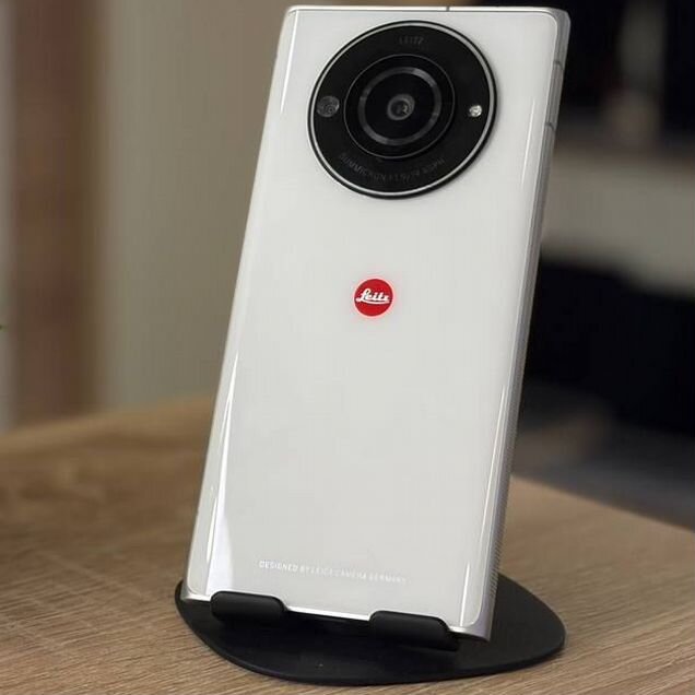 Leica Leitz Phone 2, 12/512 ГБ, SIM + eSIM