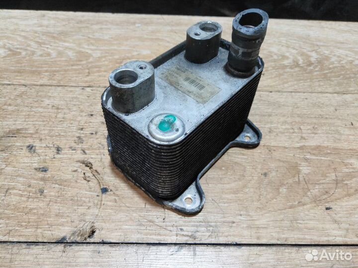 Радиатор масляный Mercedes-Benz Sprinter W906