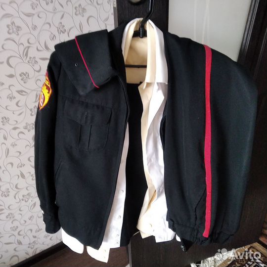 Продам 2 кадетские формы на рост 164