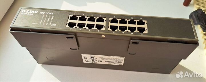 Коммутатор D-Link DES 1016A