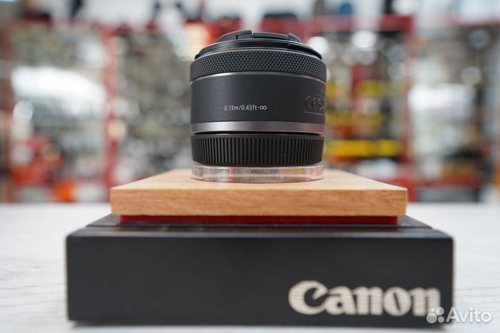 Объектив Canon RF 16mm F2.8 STM