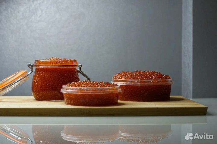 Красная икра и морепродукты