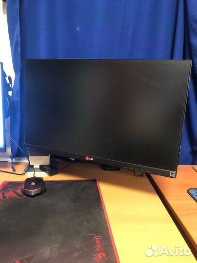 Монитор для компьютера