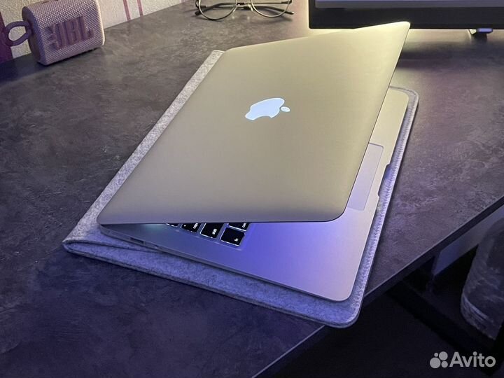 Новый MacBook Air 13 (i7, 8Gb, SSD M2 256Gb) 2018