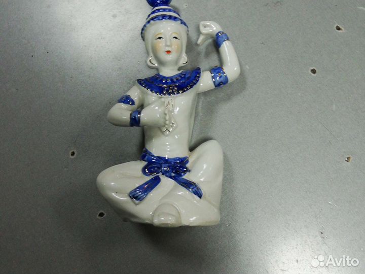 Статуэтка Буда