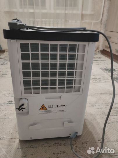 Осушитель воздуха dexp DH-30kgso