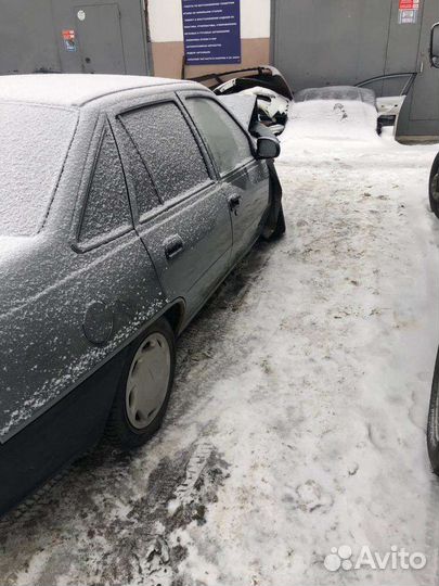 Двери Задние део Нексиа кузов