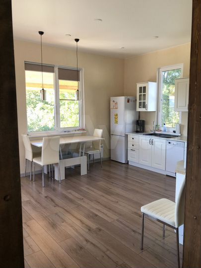 Коттедж 167 м² на участке 8 сот.