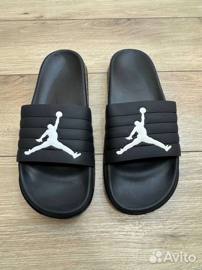 Шлепки Nike jordan