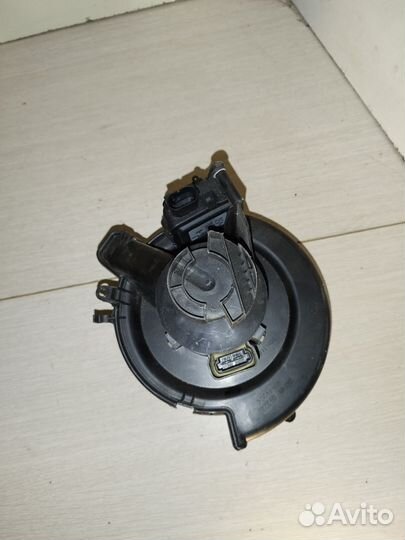 Моторчик печки Opel Astra G