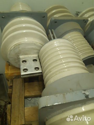 Ввод, изолятор проходной, ипу : 10, 35 110 кВ