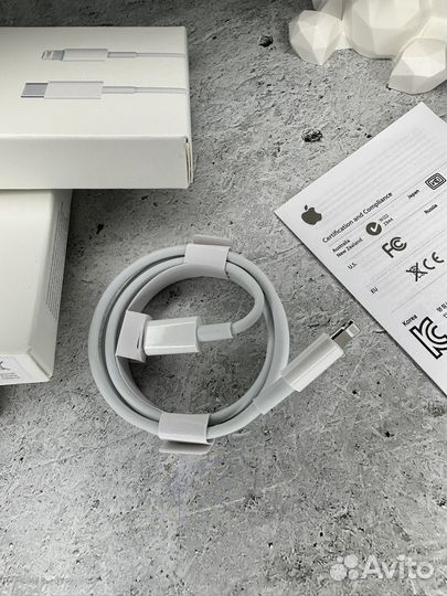 Кабель Apple Lightning type-C