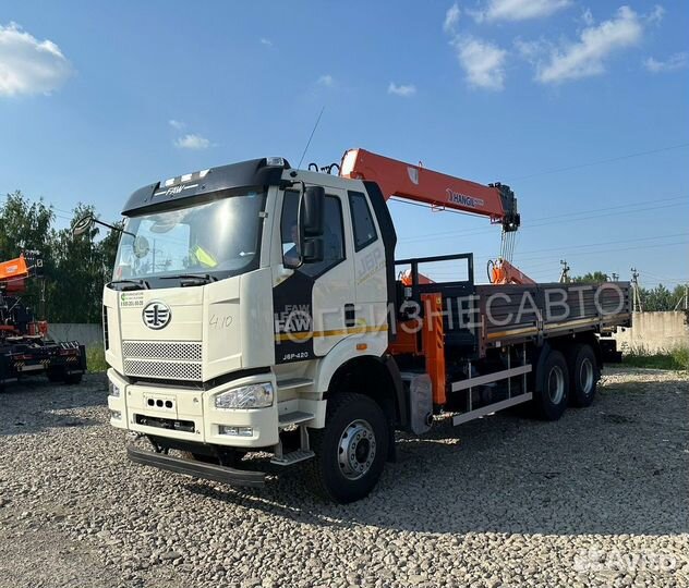 Бортовой грузовик FAW J6P с КМУ HANGIL SV, 2025