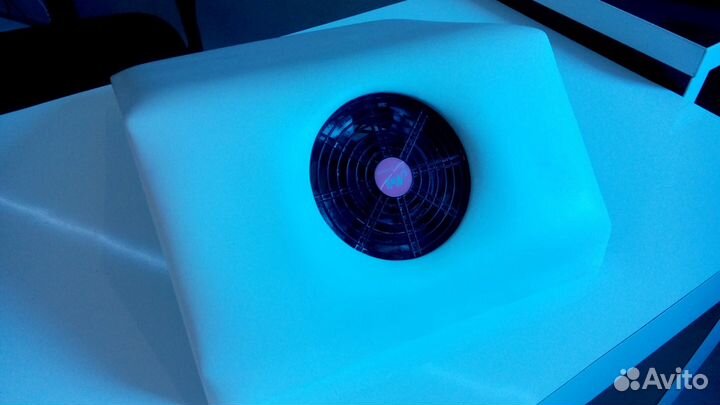 Продам пылесос настольный