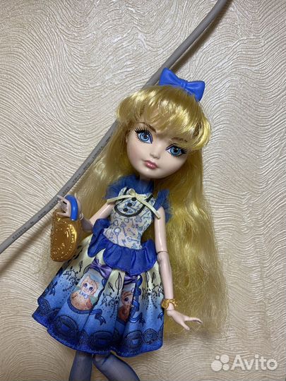 Кукла ever After High блонди