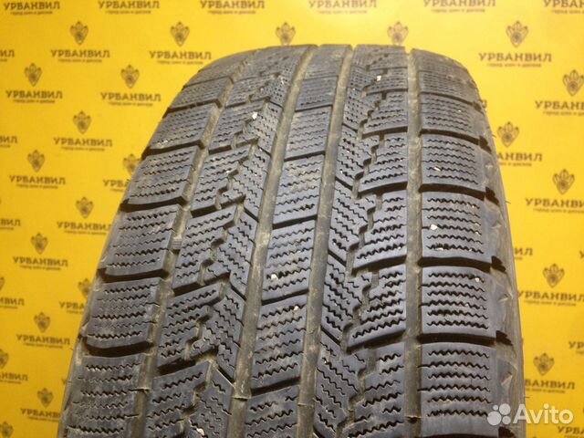 Roadstone Winguard Ice 215/60 R16