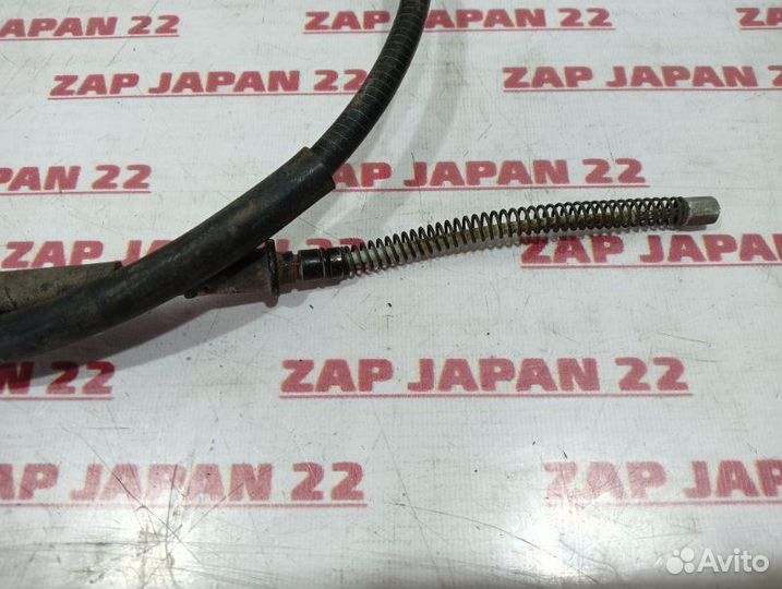 Трос ручника задний Mitsubishi Challenger K99 6G74