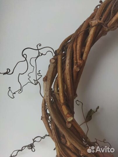 Основа из виноградной лозы для венка