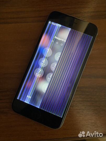Телефон iPhone 6s