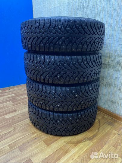 Nokian Tyres Nordman 4 215/65 R16