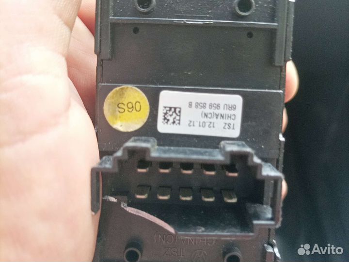 Блок управления стеклоподъёмниками на поло седан