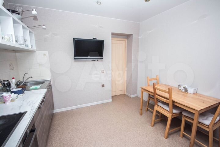 2-к. квартира, 58 м², 8/9 эт.