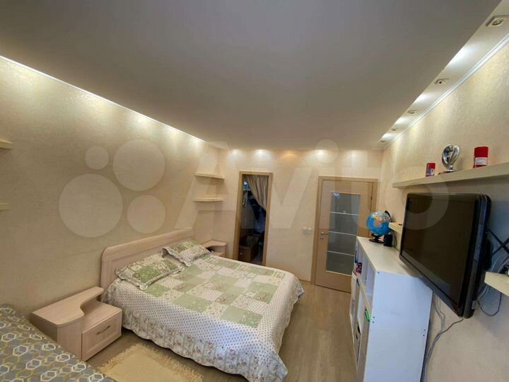 2-к. квартира, 71,2 м², 3/9 эт.