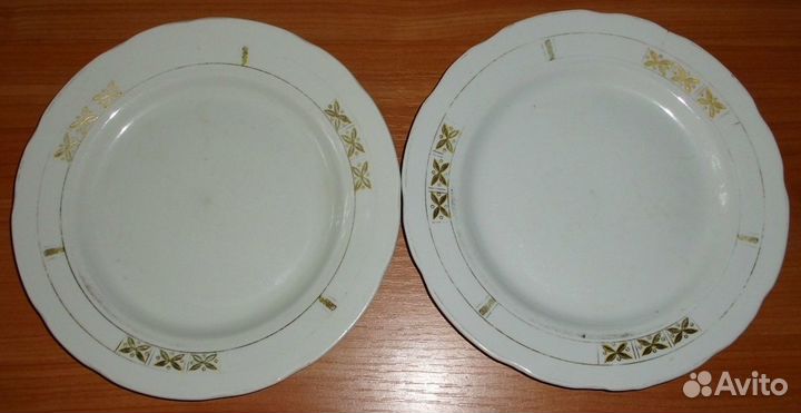Тарелка мелкая 24 см Коростень СССР 1960-91 - 2 шт