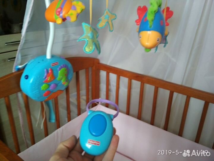 Мобиль на кроватку. Развивающая игрушка