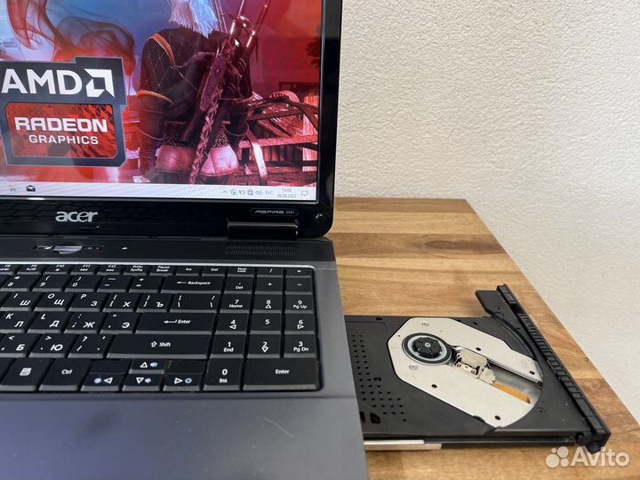 Красивый быстрый Acer 2 ядра 4Gb SSD 256Gb Radeon