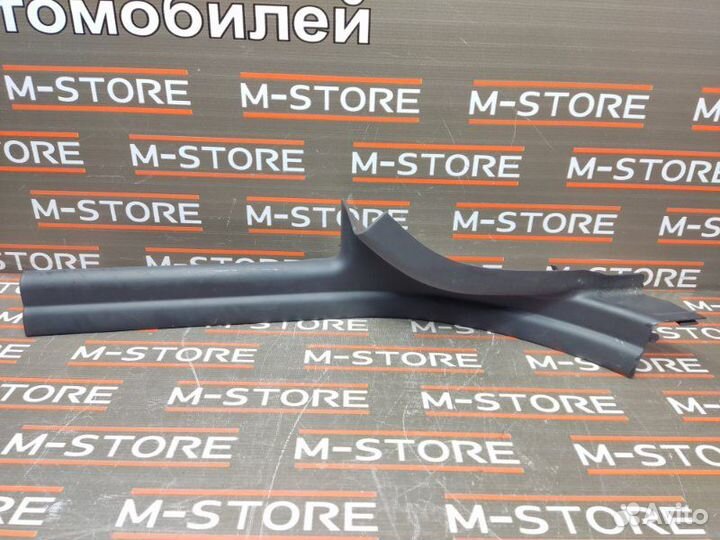 Накладка на порог салона задняя левая Bmw 7-Series