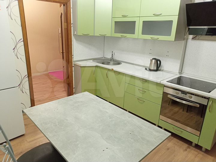 2-к. квартира, 56 м², 2/9 эт.