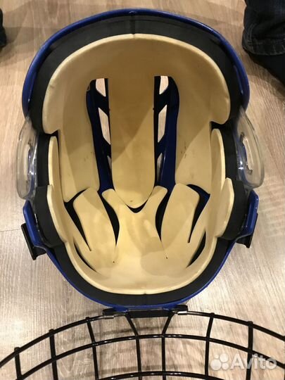 Шлем хоккейный