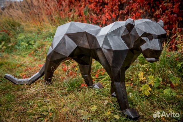 Полигональные фигуры, скульптуры из металла. лофт