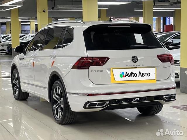 Volkswagen Tiguan L 2.0 AMT, 2022, 40 000 км